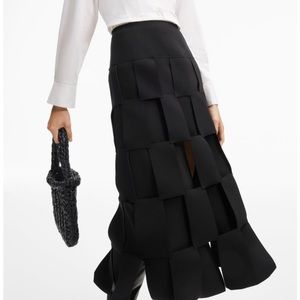 A.W.A.K.E MODE & other stories - size MEDIUM NWT AWAKE